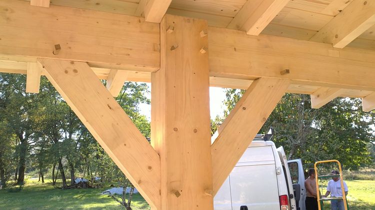 devis pour construire un porche en bois sur mesure Leognan