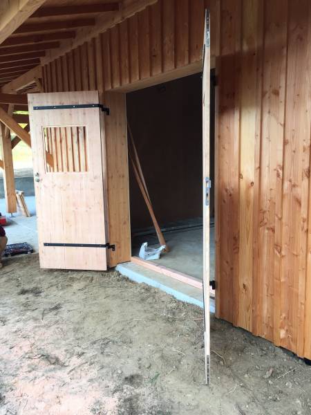 Fabrcation porte en bois Bordeaux