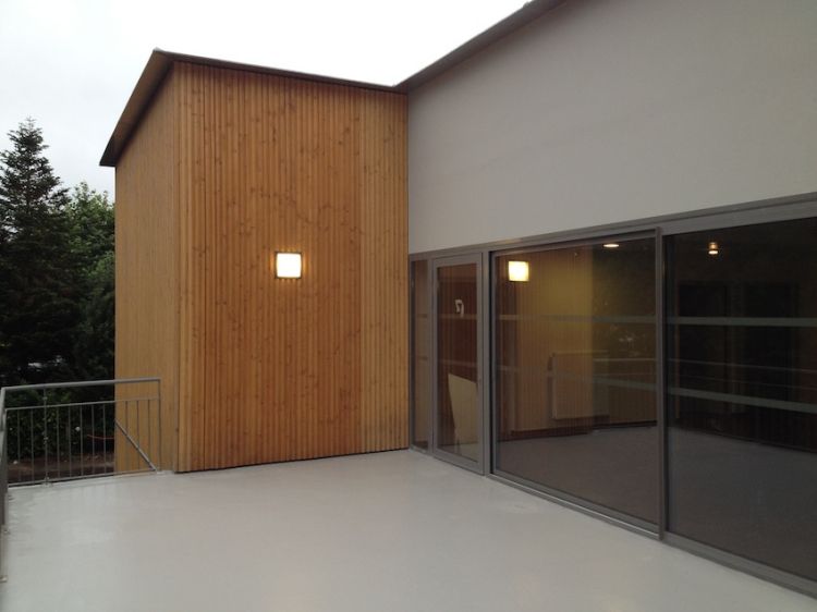 Bardage sur mesure et lasure incolore à Bordeaux